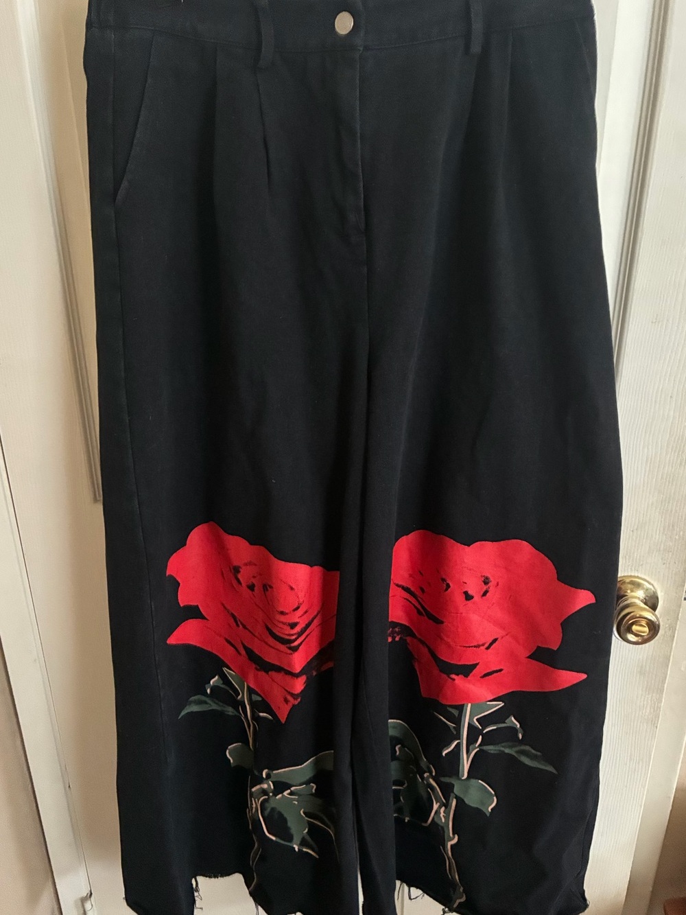 Dressed in Lala Wide-Leg Black Pants with Red Rose Print Large